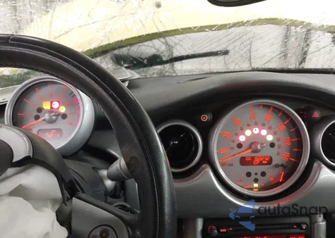 2005 Mini Cooper from USA, damaged, VIN WMWRC33545TJ71991